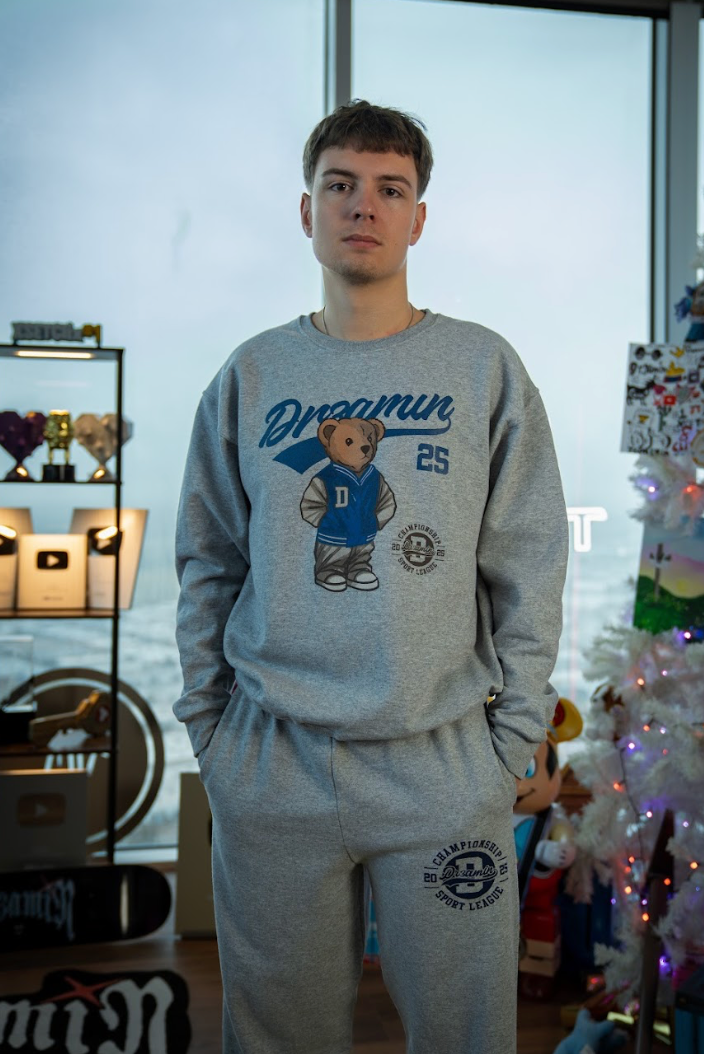 Dr3amin Championship Sweats